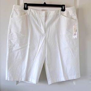 Jones New York cotton shorts 22W NWOT